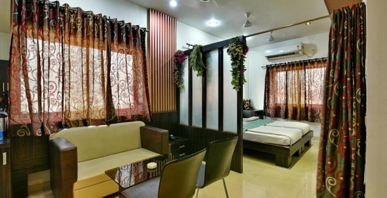 Hotel Pink Pearl Raigarh Exterior photo